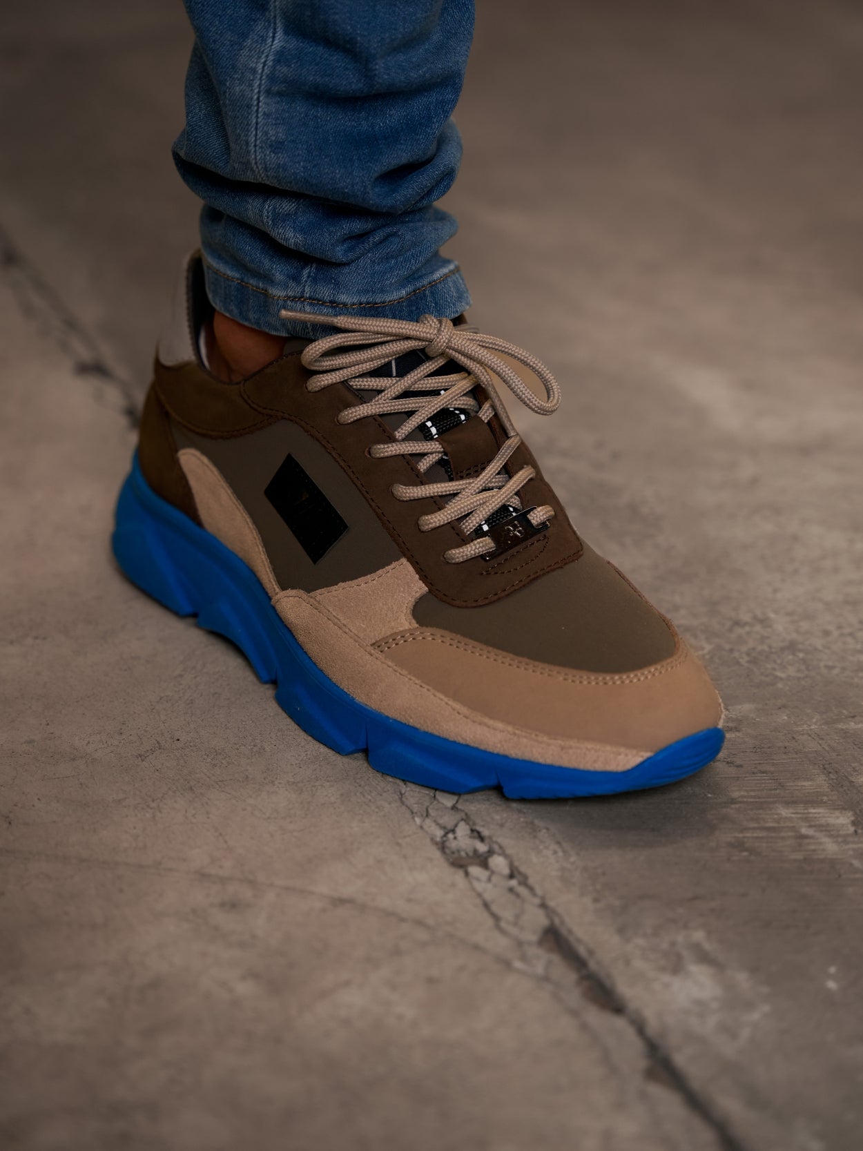 Runner II | Triple Taupe / Blue